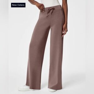 SPANX AirEssentials Wide Leg Pants Petite S